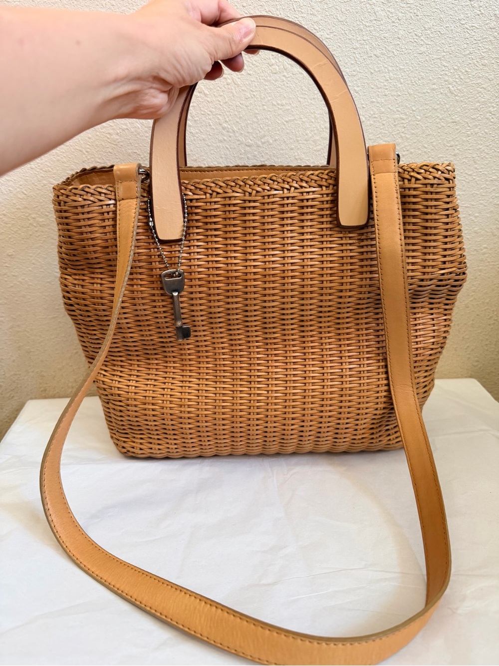 Vintage Y2K Fossil Woven Leather Tote Shoulder Top Handles Bag Cognac Boho Purse